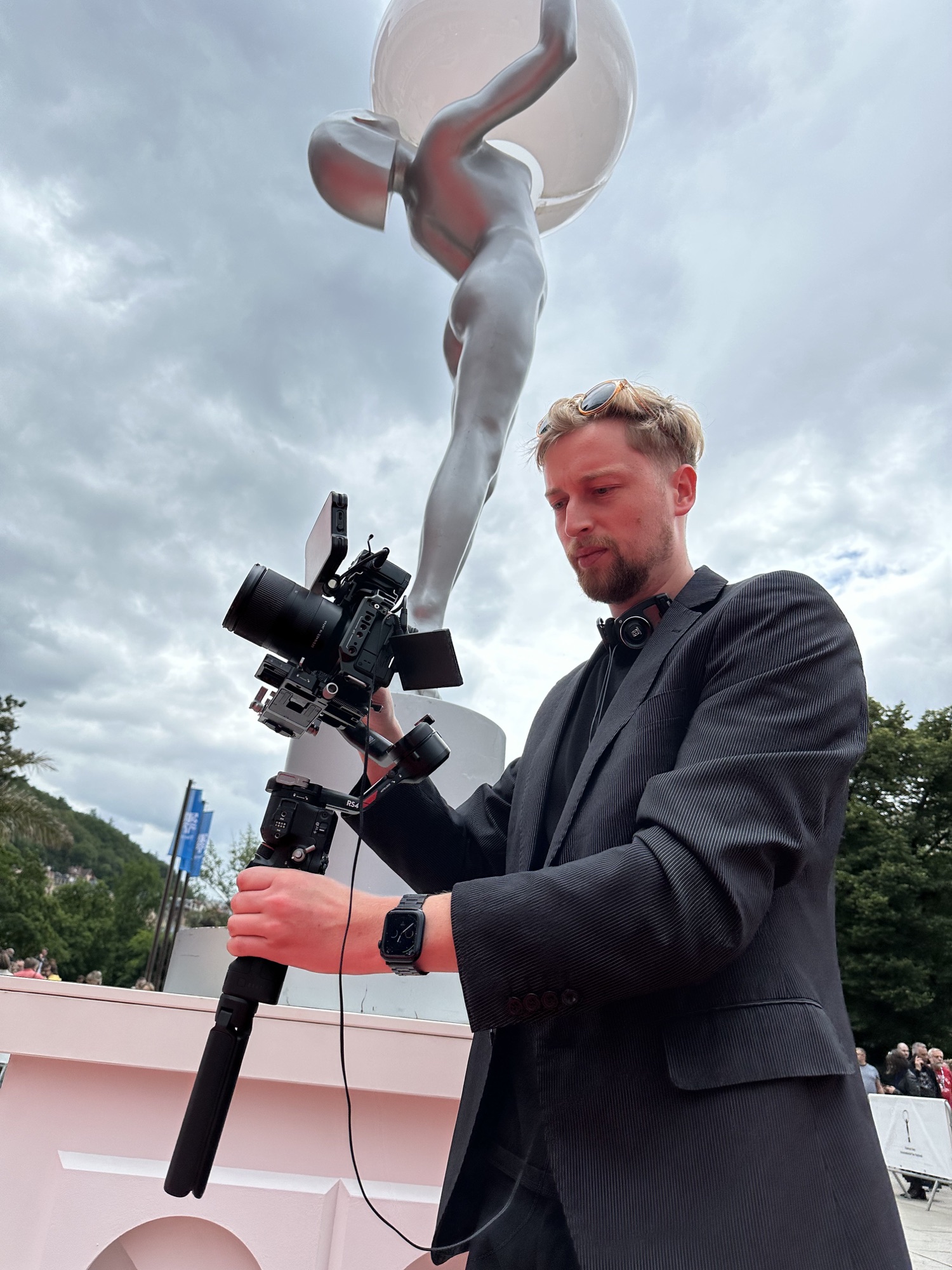 Momentka ze zákulisí natáčení LENS 11
