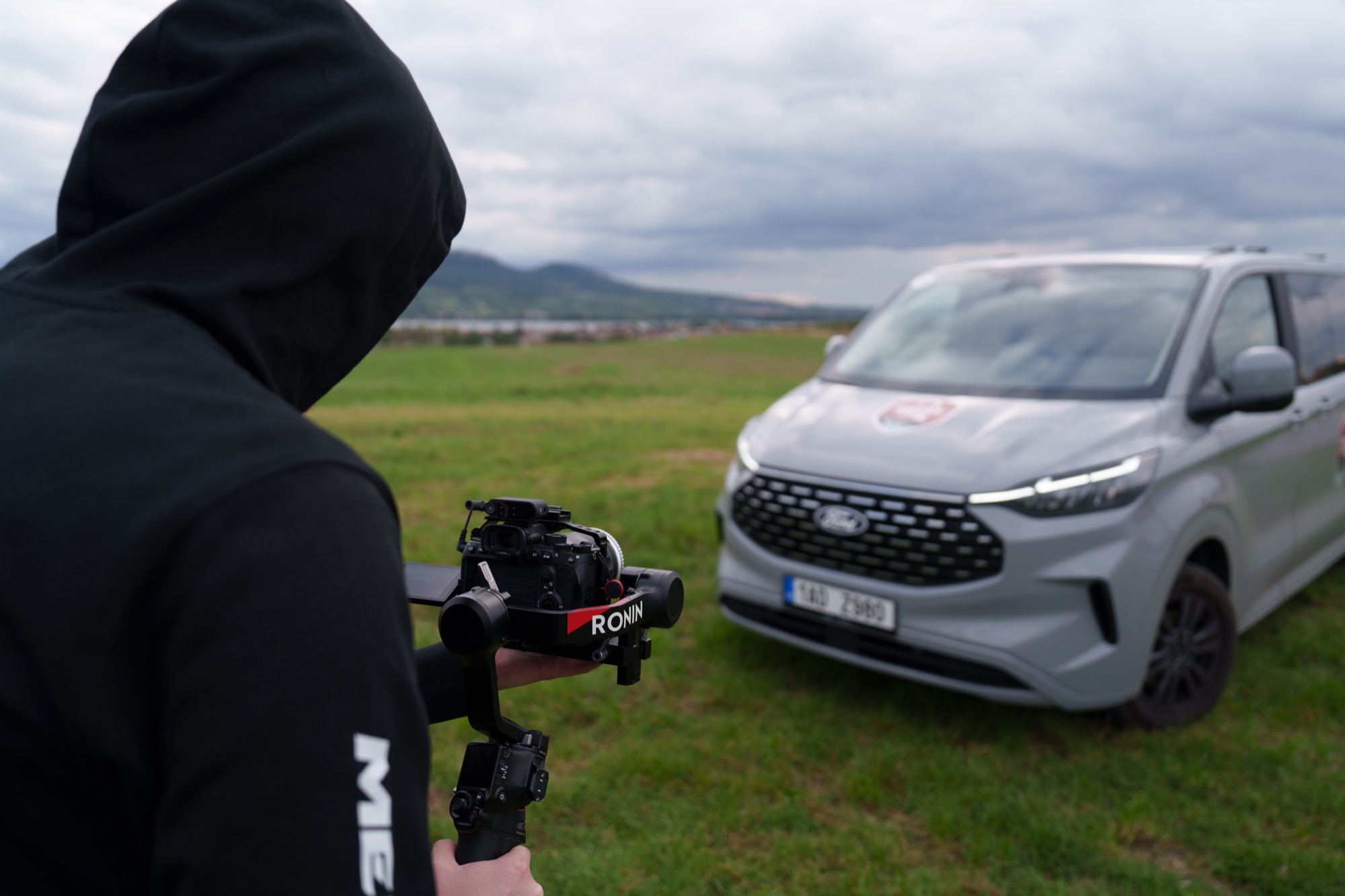 Momentka ze zákulisí natáčení LENS 19